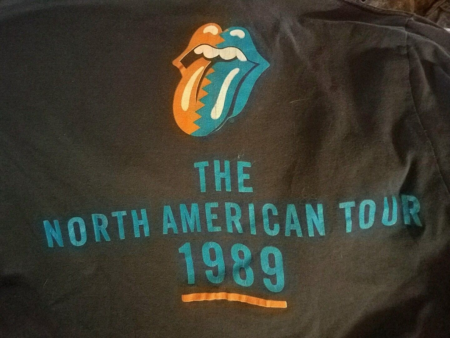 1989 VINTAGE the ROLLING STONES US TOUR CONCERT T-SHIRT PRE-OWNED LARGE  BLACK