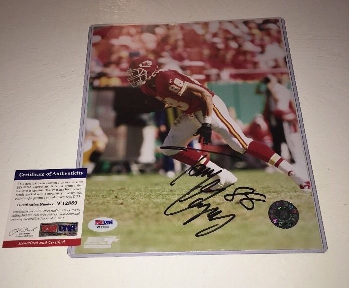 Tony Gonzalez Chiefs HOF Autographed Auto 8x10 Football Photo PSA