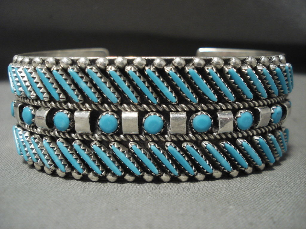 RARE VINTAGE ZUNI/ NAVAJO 'SLANTED NEEDLEPOINT TURQUOISE' SILVER BRACELET