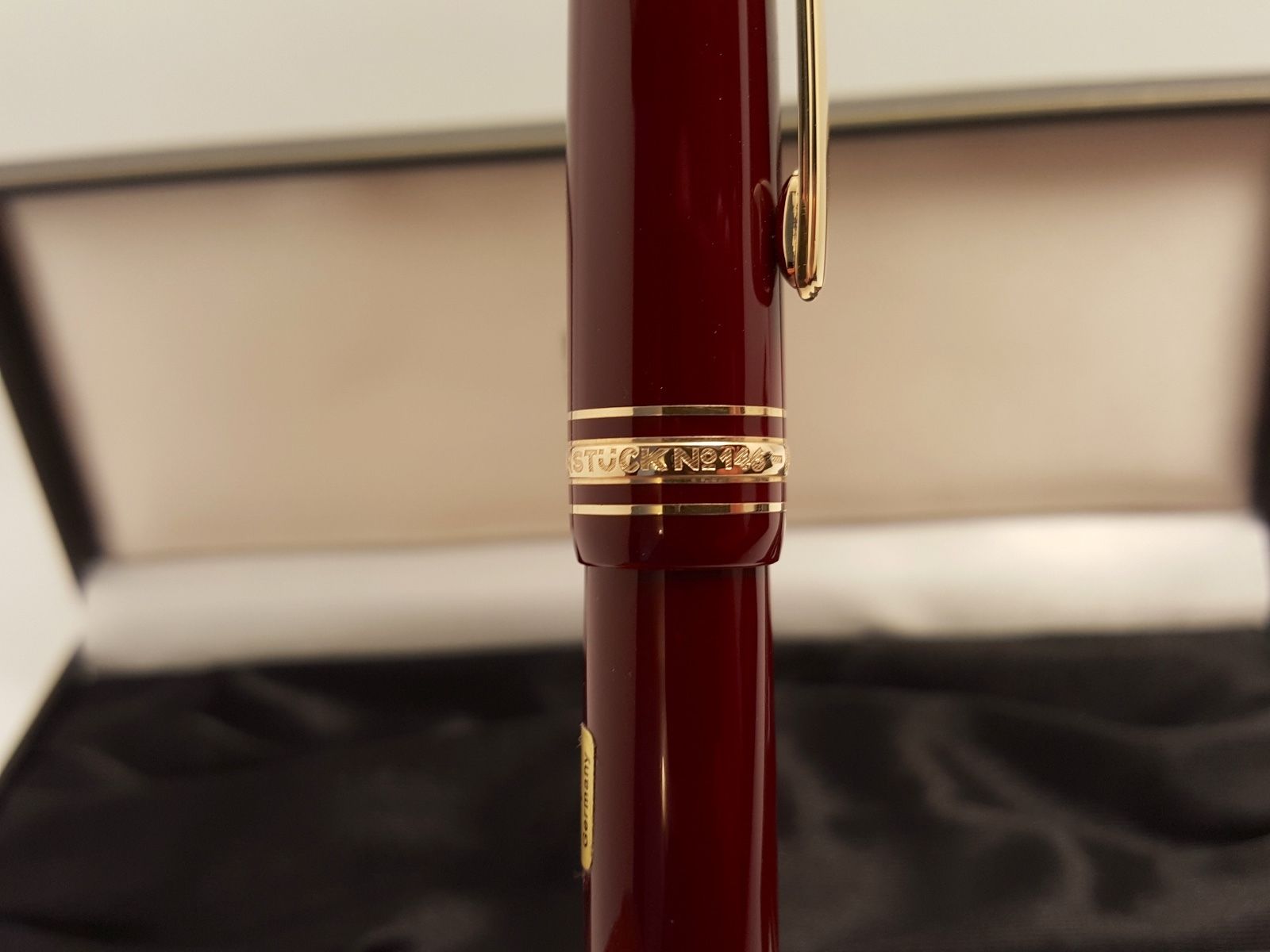 MONTBLANC Meisterstuck Burgundy Red F 14K NIB N° 146 Fountain Pen, MINT!