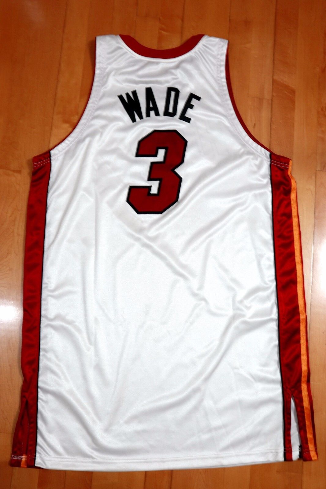 2008-09 Adidas Heat Dwyane Wade Game Worn Home Jersey Used LOA