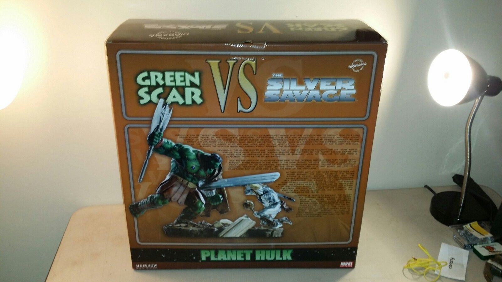 sideshow planet hulk green scar vs. silver savage exclusive edition