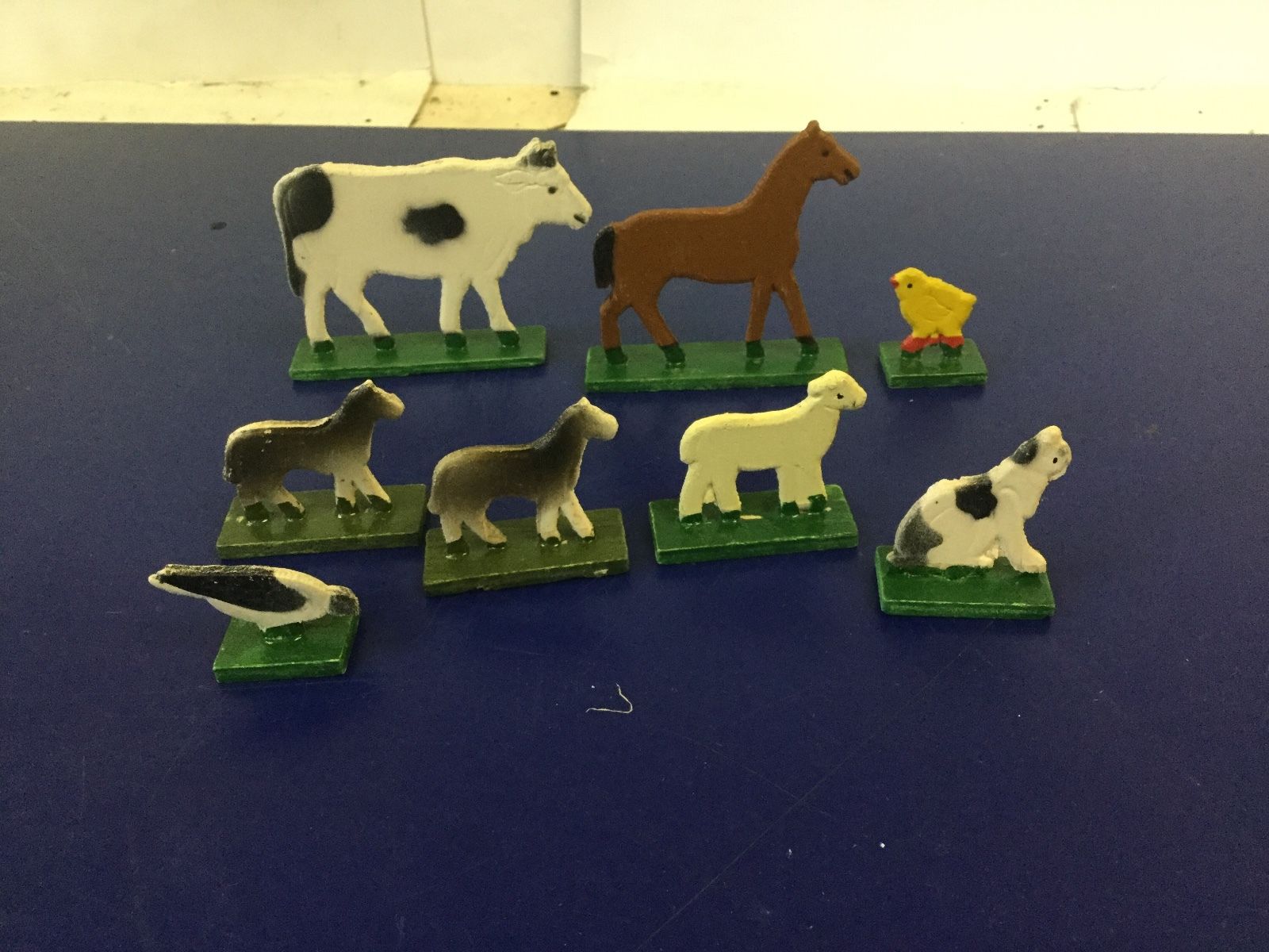 8DARLING ANTIQUE GERMAN CARVED FOLK ART FARM ANIMALS COW SHEEP HORSE CAT CHICKEN