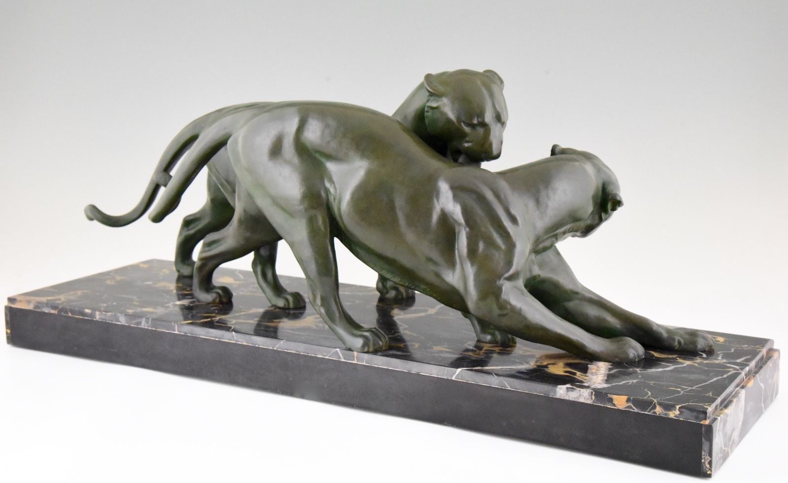 French Art Deco sculpture two panthers signed Plagnet marble base, 1930 original