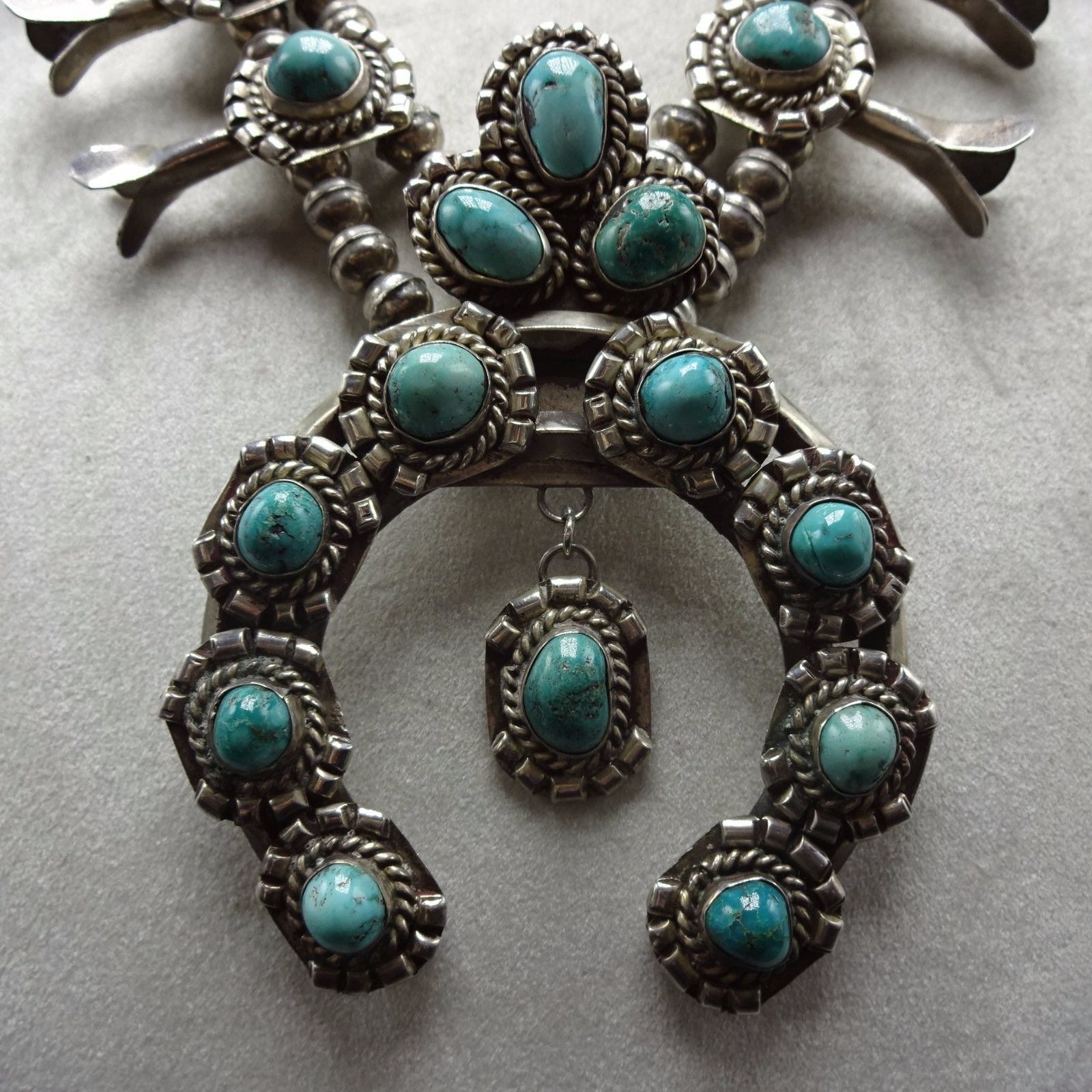 Heavy Vintage NAVAJO Sterling Silver & Turquoise SQUASH BLOSSOM Necklace