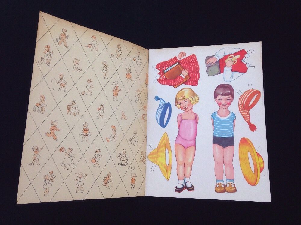 Vintage Pestalozzi-Verlag German Paper Dolls With Little Boy And Girl Uncut