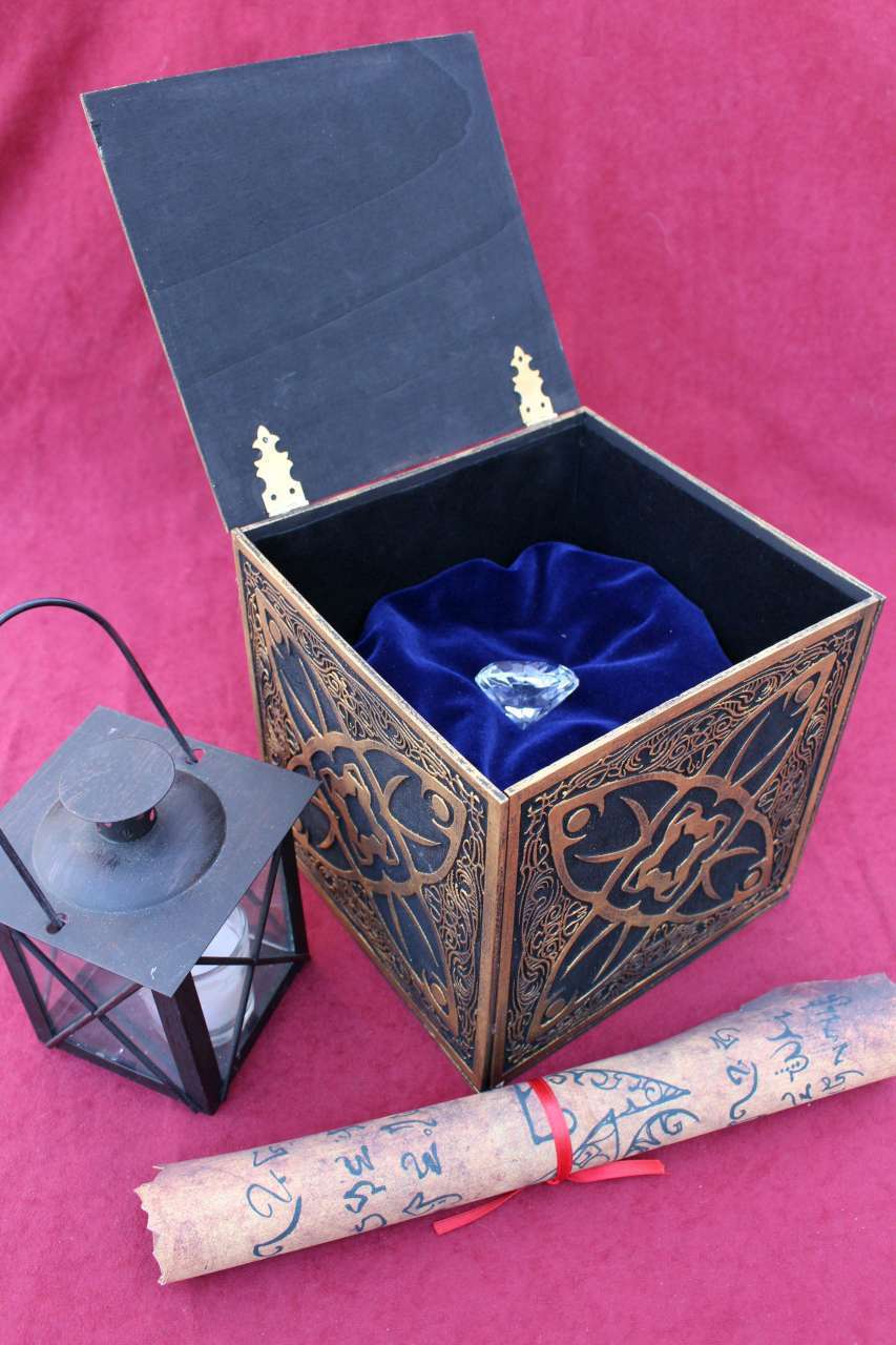 Horadric Cube Jewelry Box (Inspired by Diablo 2) - Treasure Chest Replica