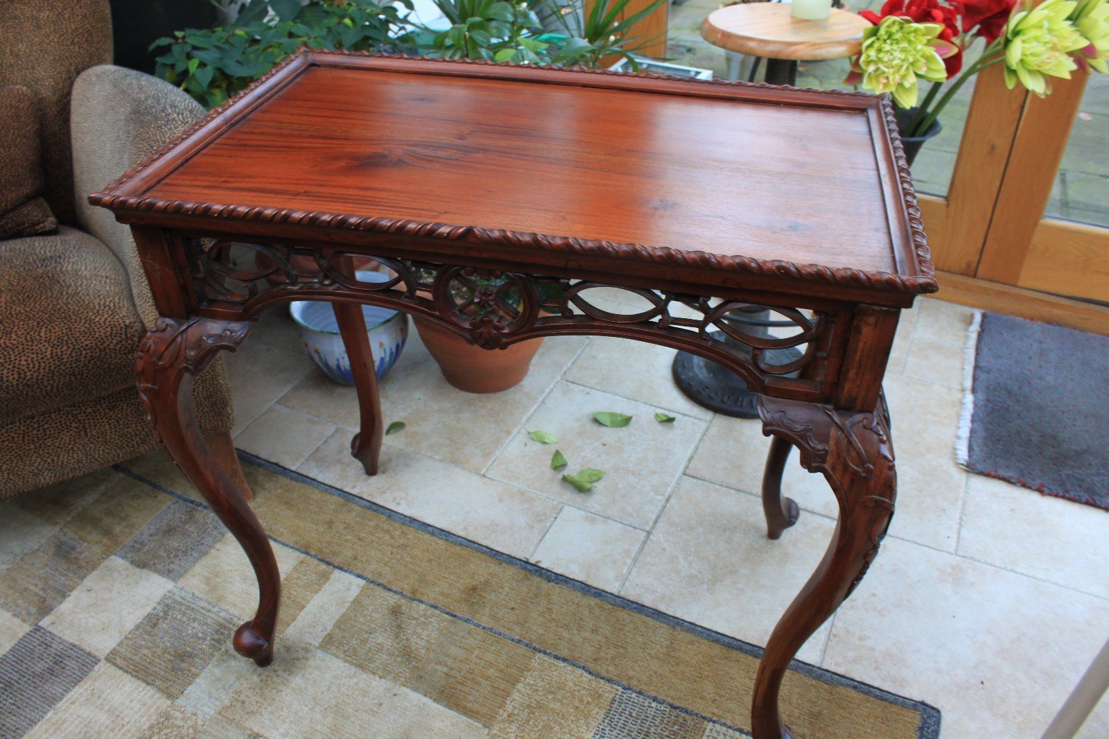 Stunning Victorian antique mahogany side table. MUST SEE