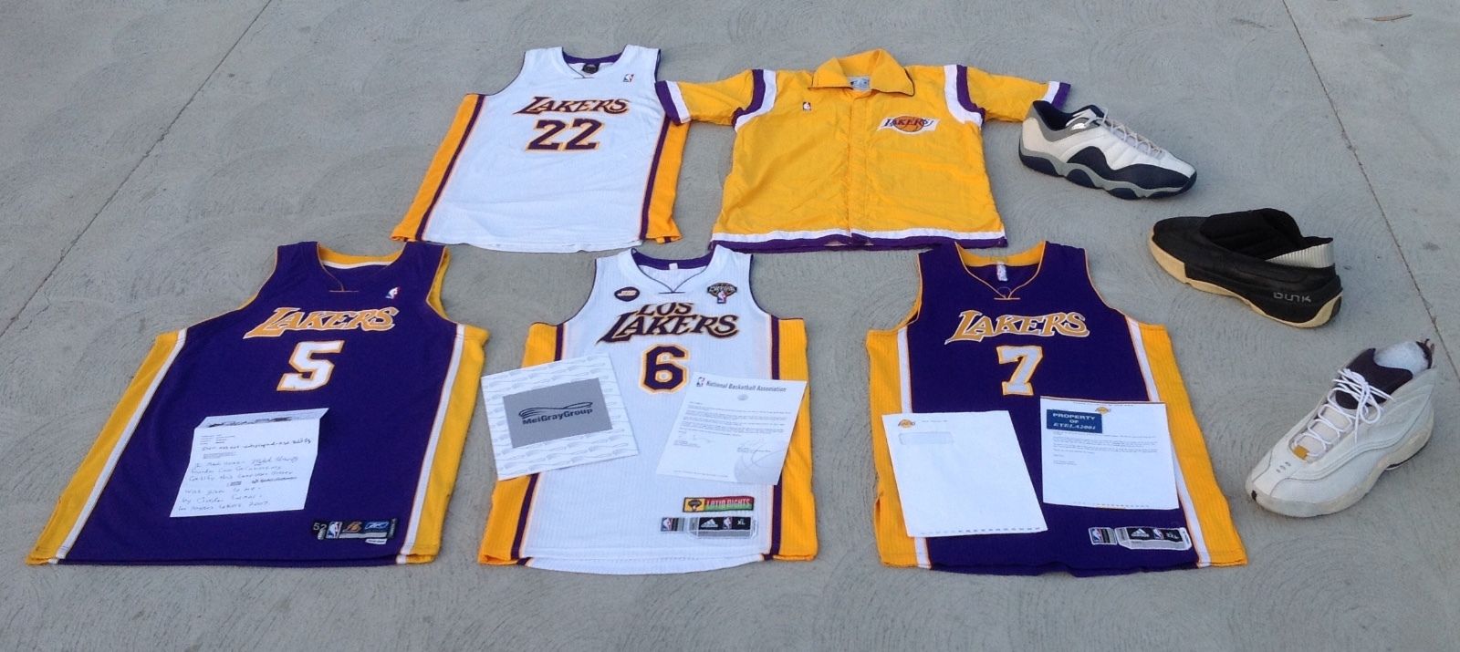 LAKERS LARRY NANCE JR FARMAR CLARK MEIGRAY COA GAME USED WORN JERSEY SHAQ SHOES