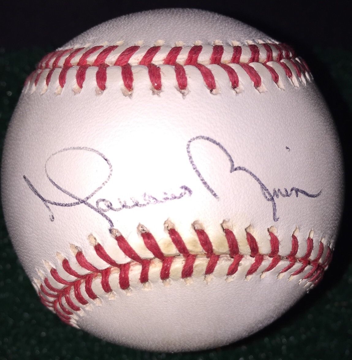 Mariano Rivera SIGNED Autographed BASEBALL Vintage PSA/DNA Yankees HOF? Auto
