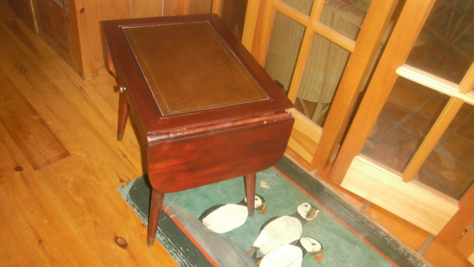 Vintage Mahogany Silverware Flatware Cutlery Table Chest on Legs with 2 Leaves