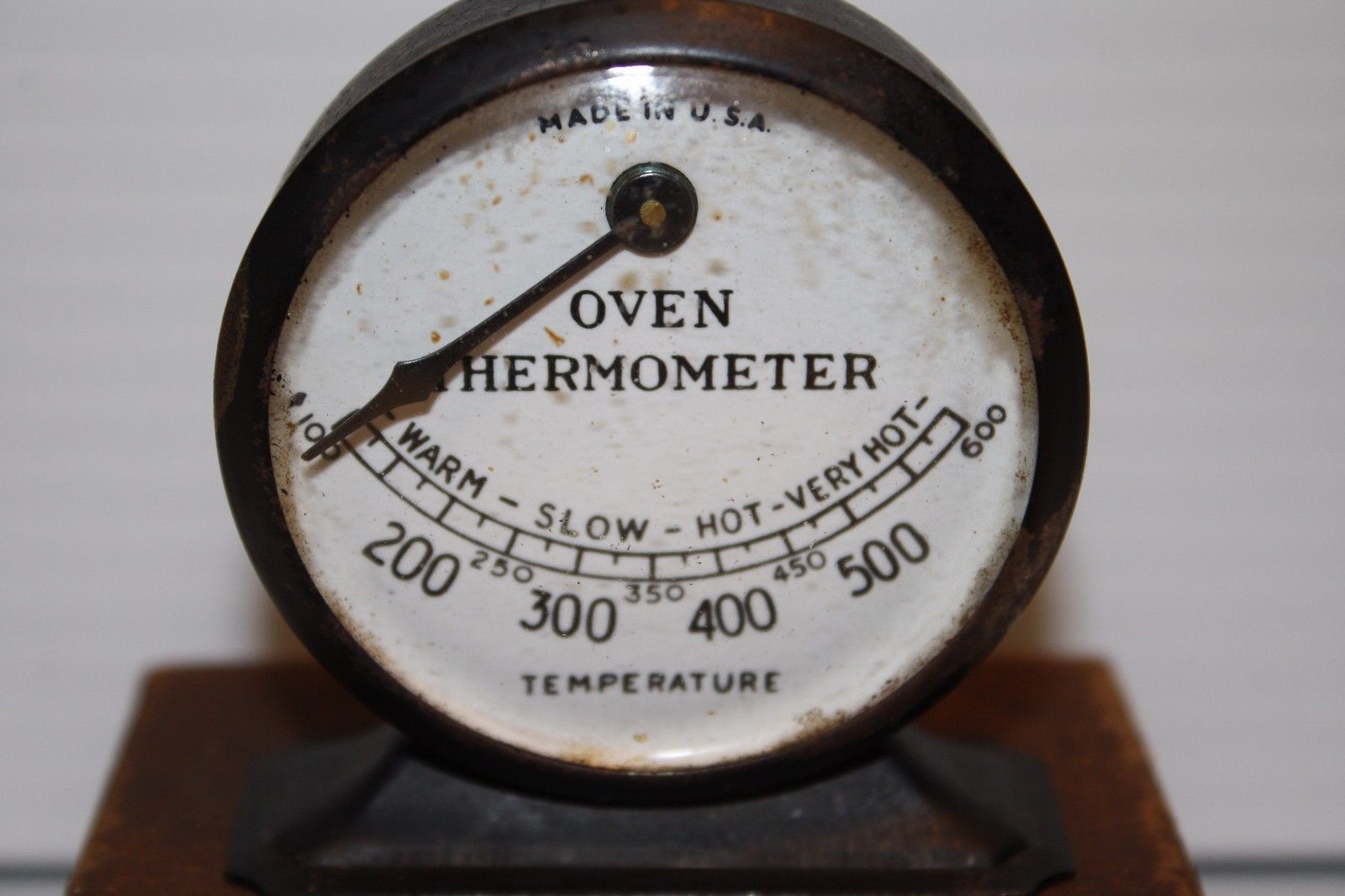 OLD Antique OVEN HEAT INDICATOR STOVE Thermometer with box NICE