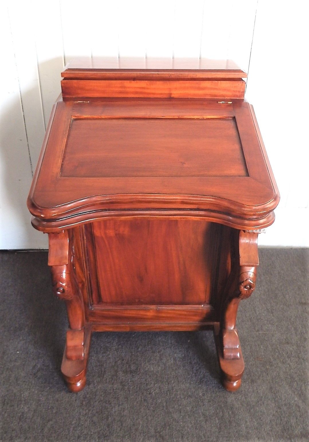 Antique style carved Davenport with drawers -  desk