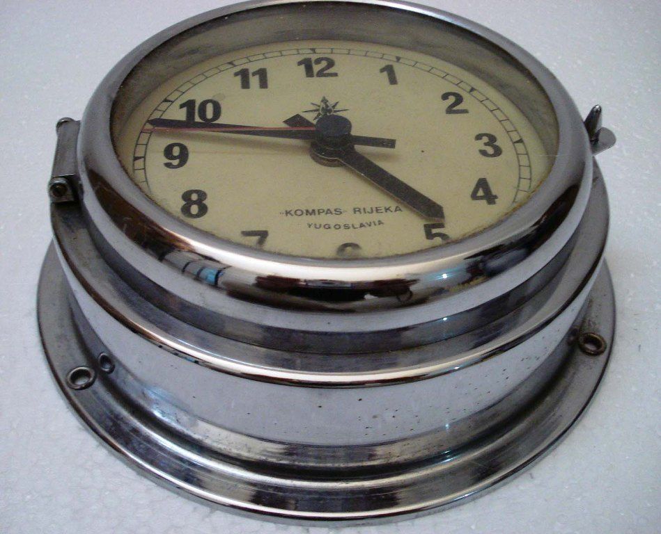 Vintage "KOMAPS" RIJEKA Marine Ship's BRASS WALL Clock - SHIP'S ORIGINAL (1433)