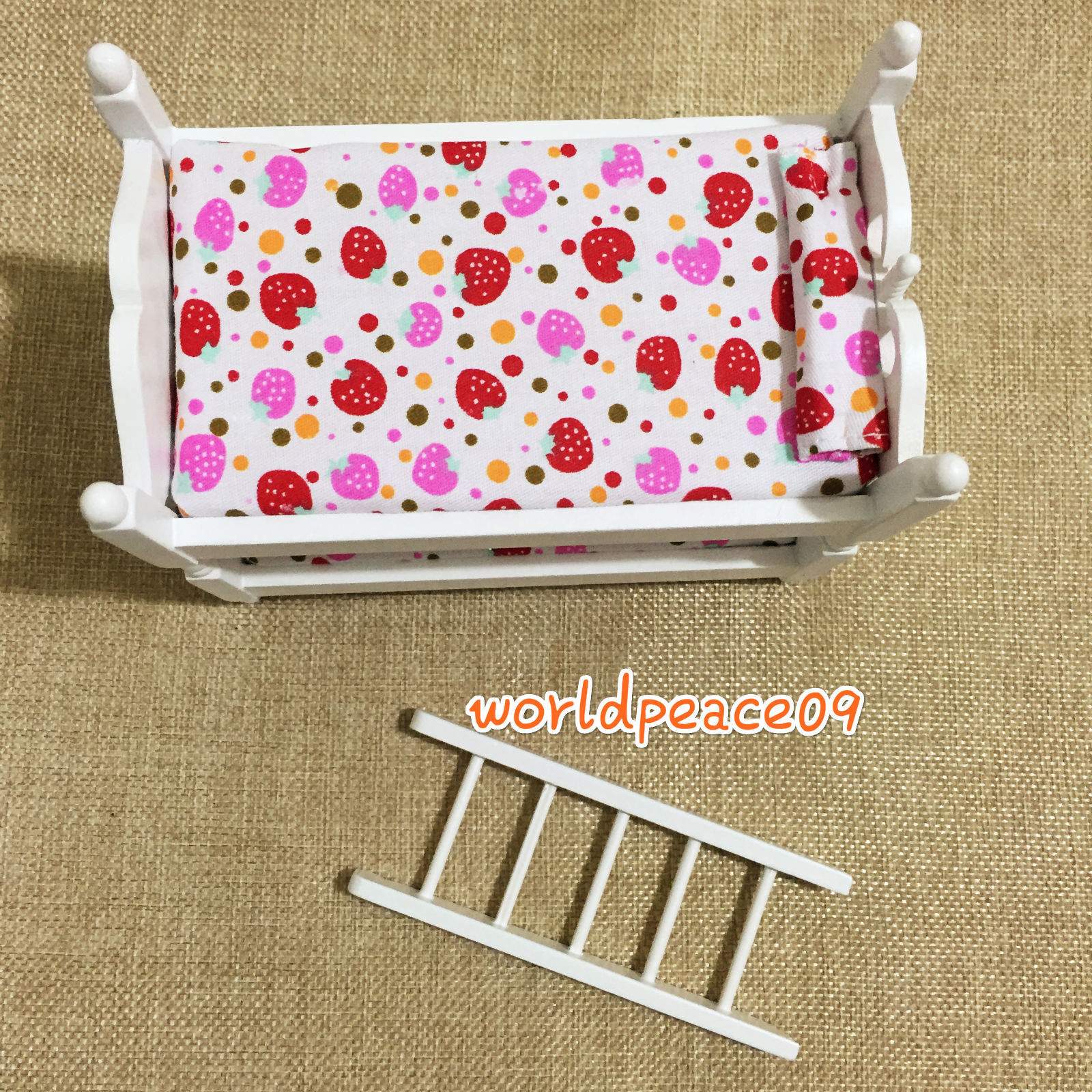 Dollhouse Miniature Children Bedroom Sweet Strawberry Bunk Bed 1:12 Scale Model