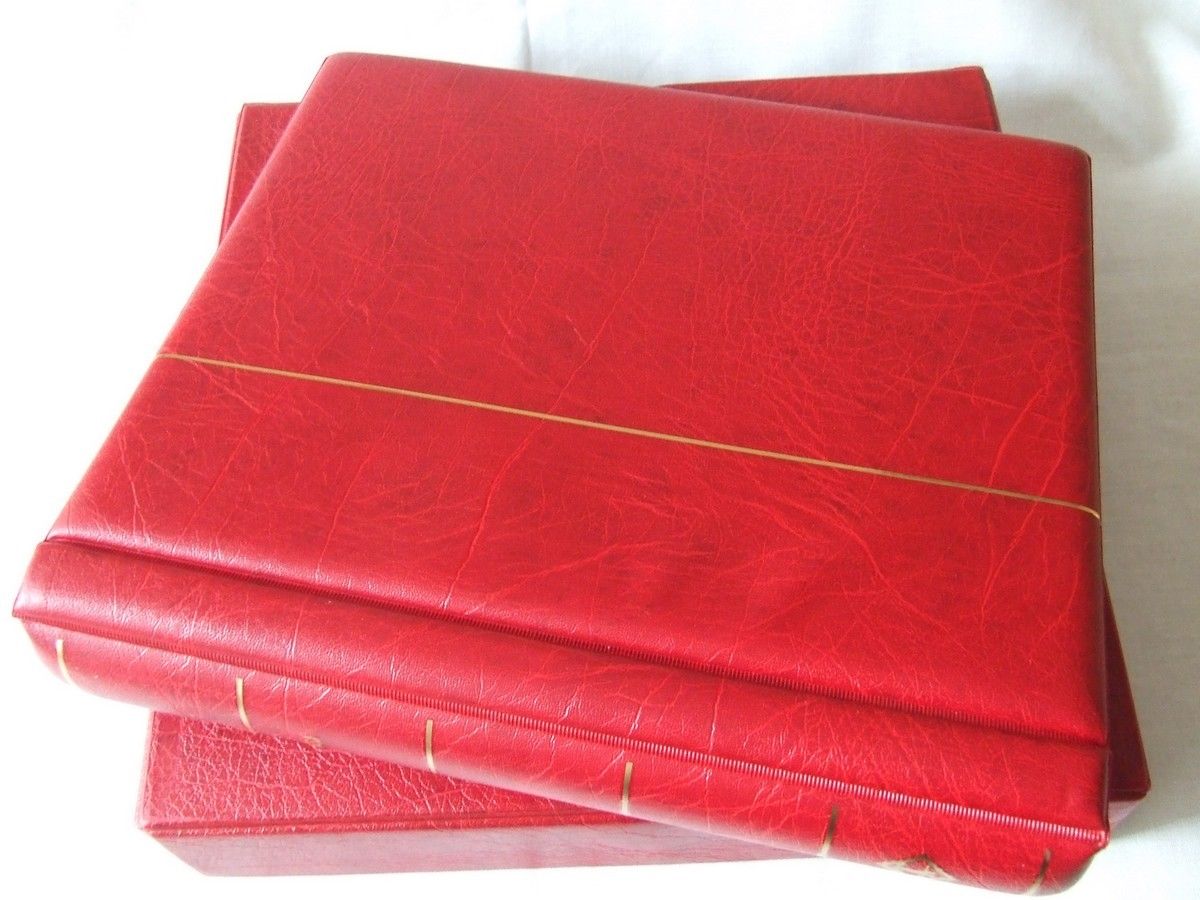 USA LIGHTHOUSE RED LUXURY PADDED TURNBAR STAMP ALBUM & SLIPCASE, EXCELLENT COND