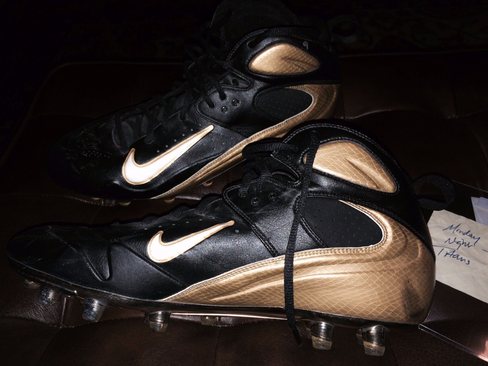 Drew Brees 2007 New Orleans Saints Game Used Cleats vs Titans w/ Foundation COA