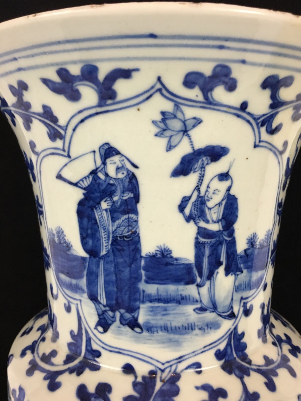 Large Chinese Blue & White Yen Yen Form Vase 19th Century, Qing Dynasty