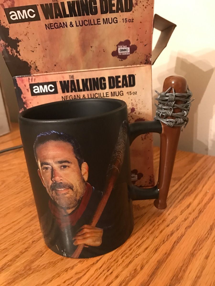 NEW AMC THE WALKING DEAD NEGAN&LUCILLE 15OZ COFFEE MUG BARBED WIRE BAT HANDLE