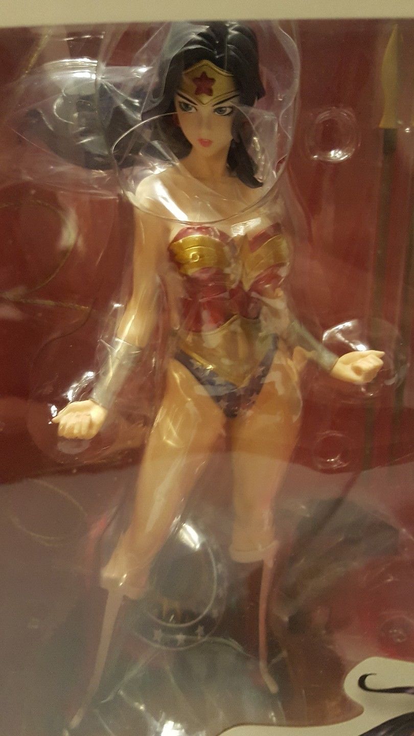 DC Comics Bishoujo Wonder Woman 1/7 PVC Figure Statue by Kotobukiya (New-Sealed)