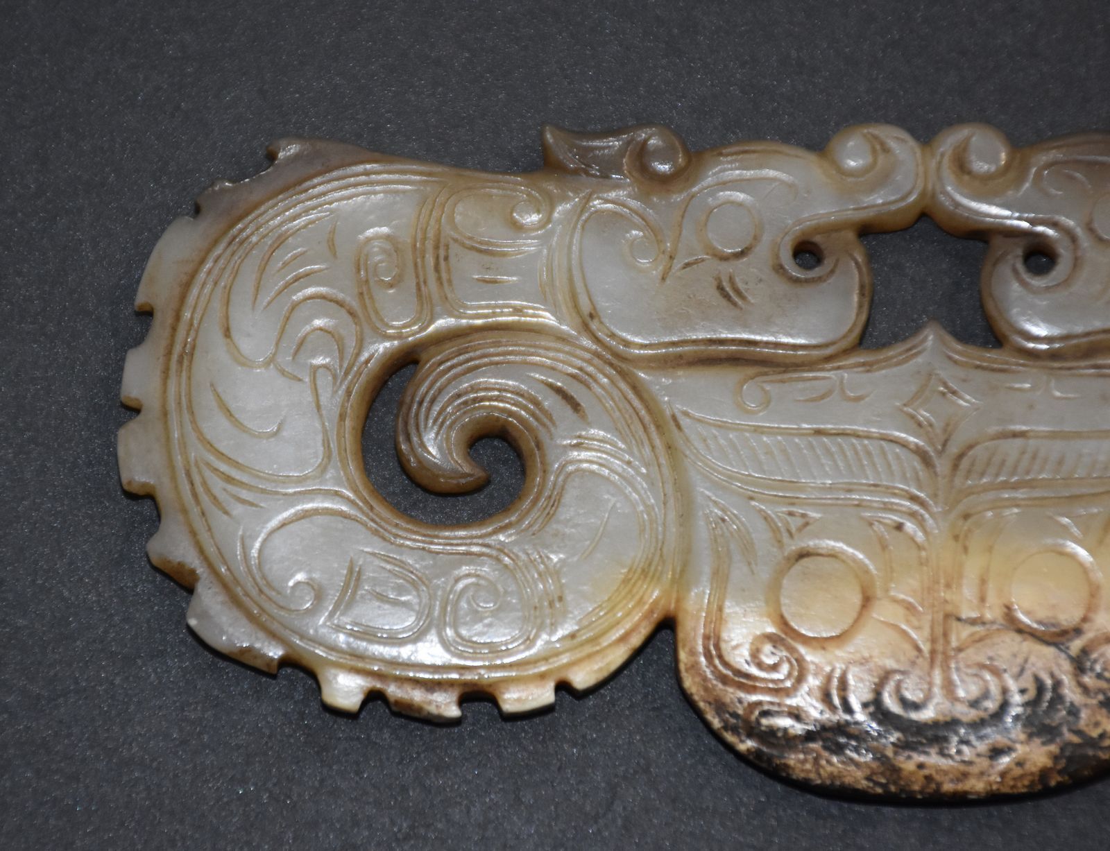 Rare Chinese Old Jade Carved (Zhou) Double-face Dragon Animal Face Design "Pei"