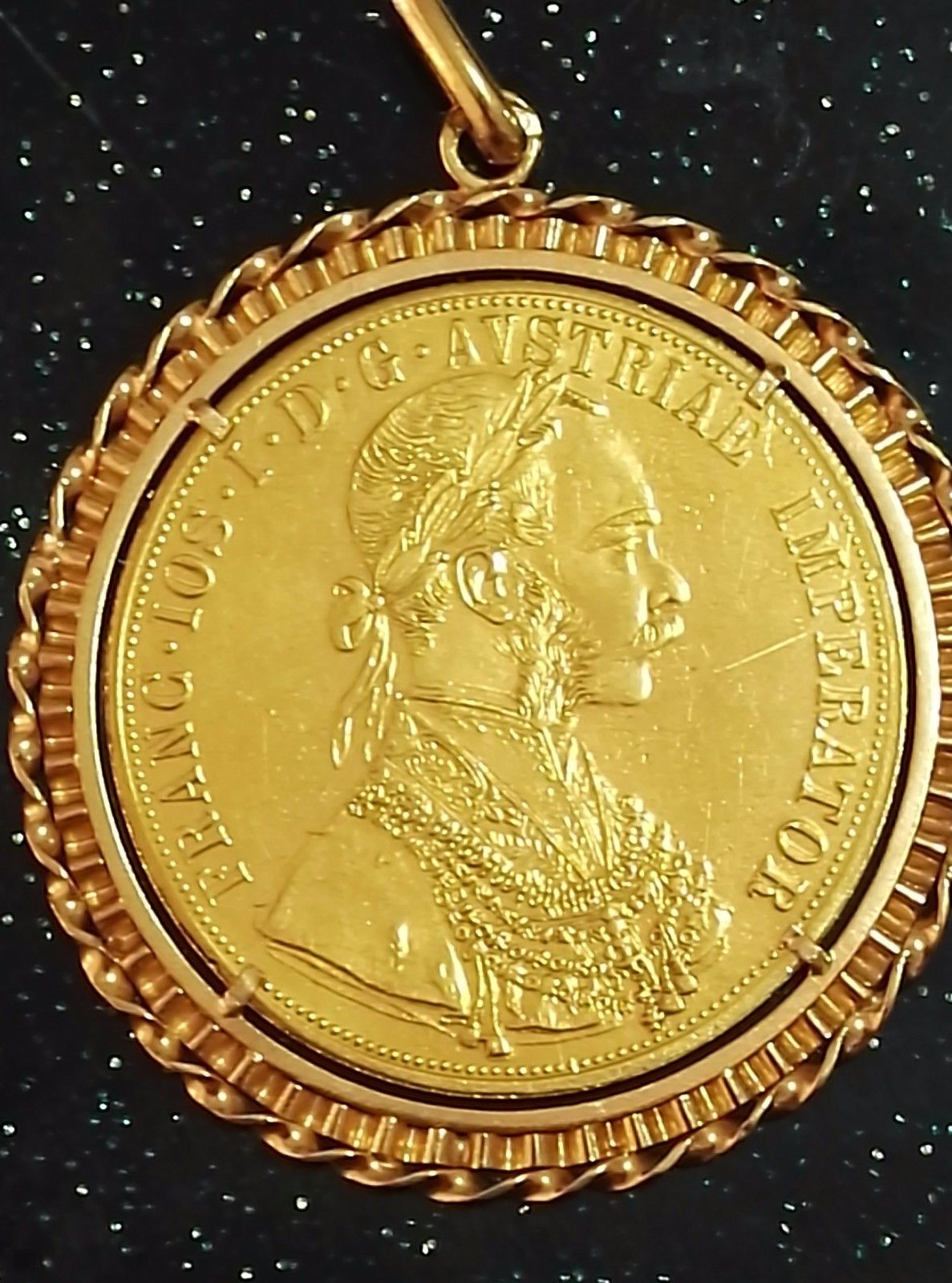 1915 AUSTRIA 4 DUCAT GOLD COIN IN 18 K GOLD BEZEL BROOCH  PENDENT 20 GRAM