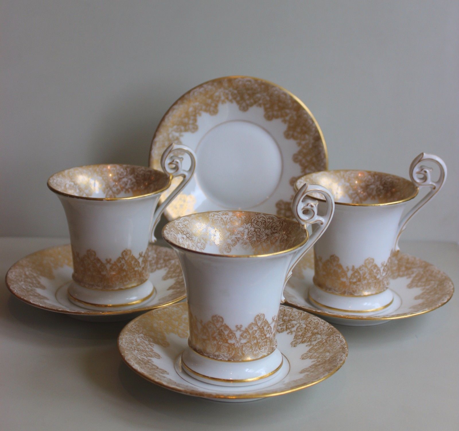 ANTIQUE FRENCH LIMOGES SET OF 3 UNUSUAL CUPS. GOLD 1907-1919