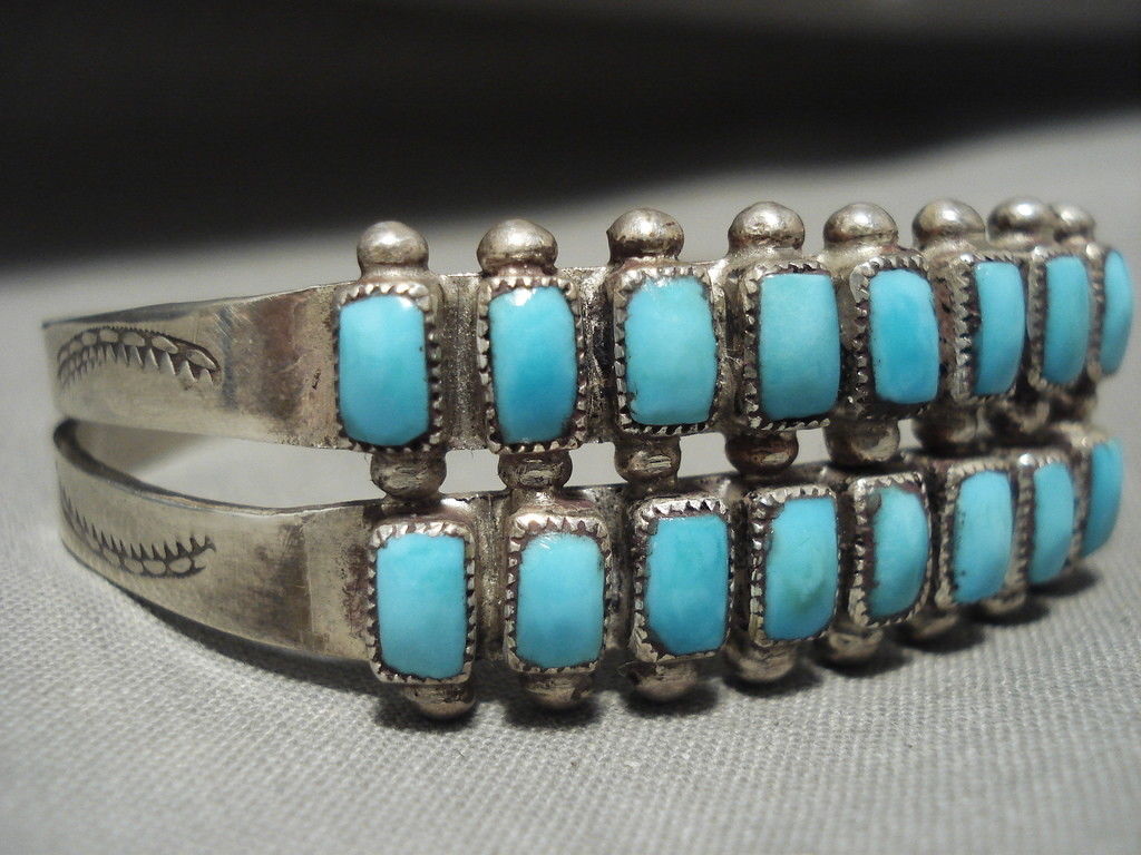 EARLIER VINTAGE ZUNI/ NAVAJO 'SQRD TURQUOISE' OLD PAWN TURQUOISE SILVER BRACELET