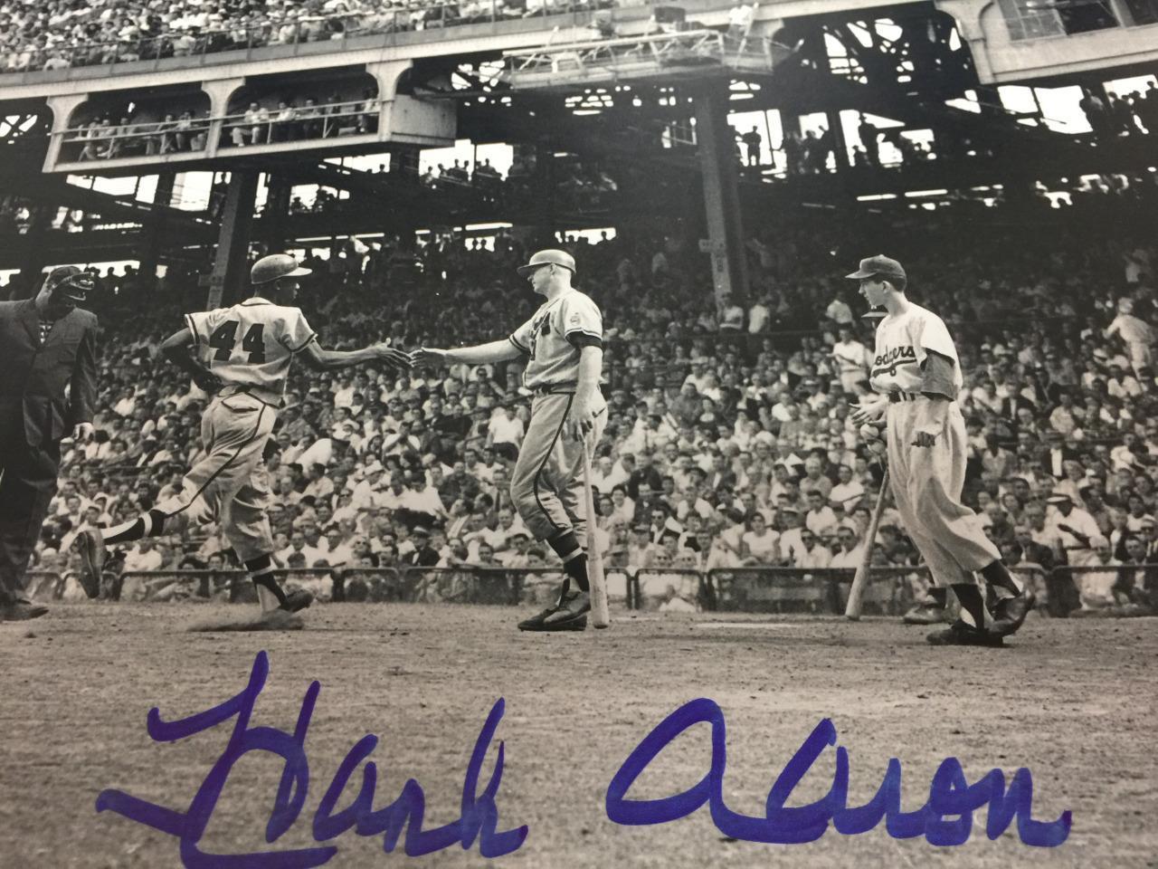 HANK AARON SIGNED AUTOGRAPHED 8X10 B/W PHOTO STEINER & JSA COA AUTOGRAPH AUTO