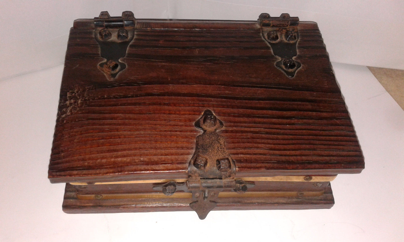 Antique Vintage Old  Wood Hand Carved Box Wooden