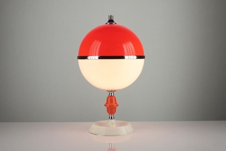 BEAUTIFUL RETRO SPACE AGE TABLE LAMP PLASTIC 60'S VINTAGE