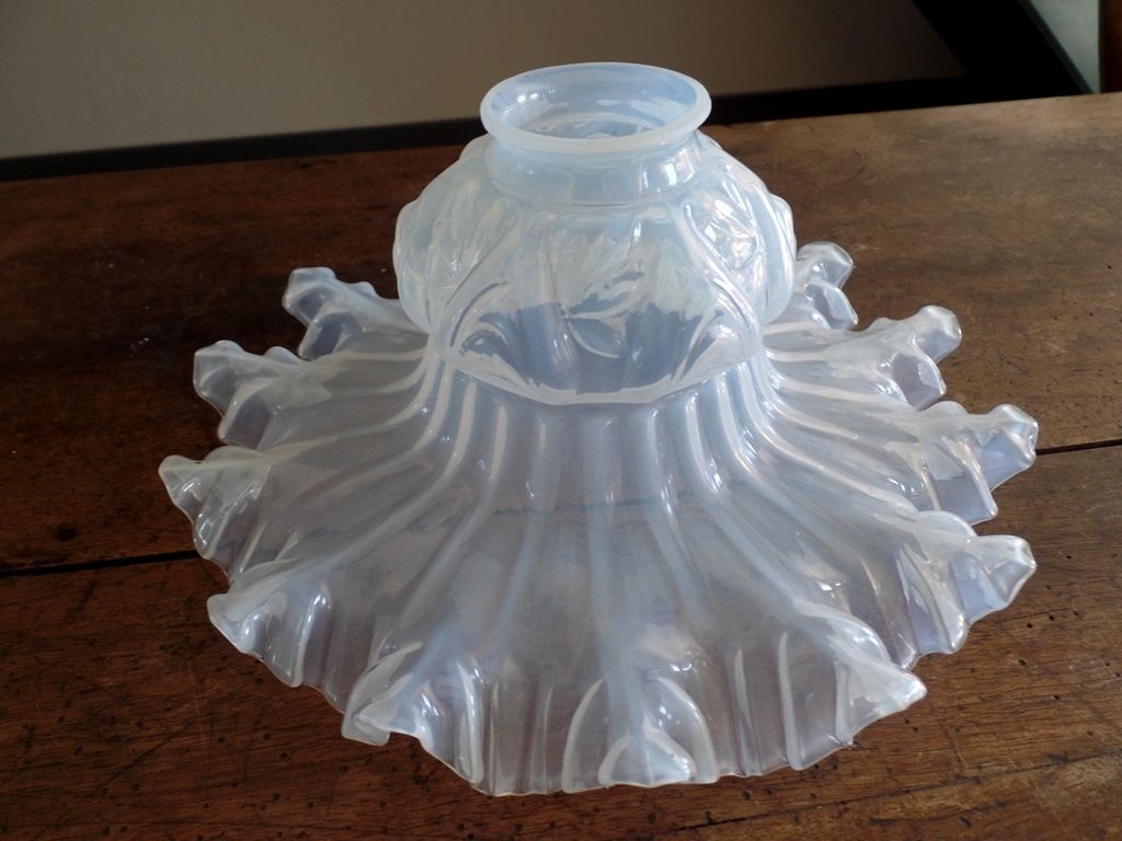 ANTIQUE FRENCH OPALESCENT HIGH CEILING GLASS CHANDELIER SCONCE OR LAMP SHADE