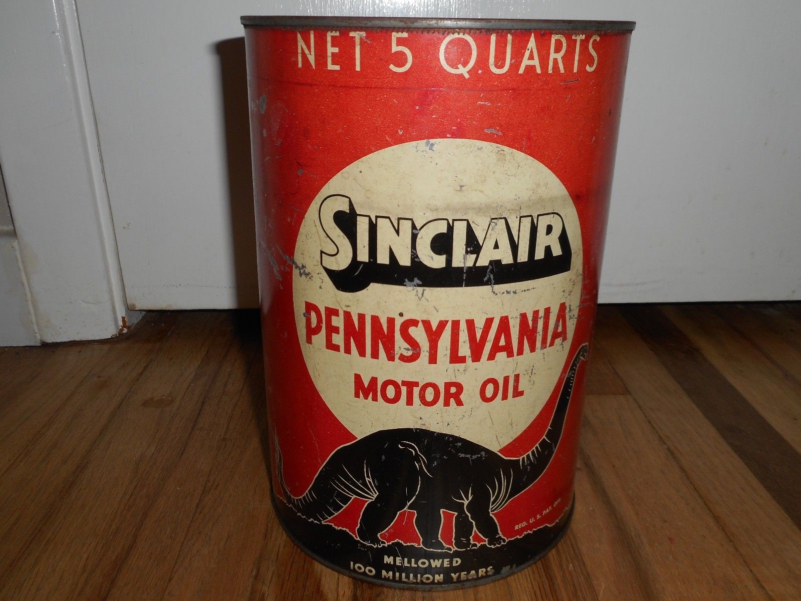 Vintage Original Tin 5 Quart SINCLAIR Dinosaur Advertising OIL CAN PENNSYLVANIA