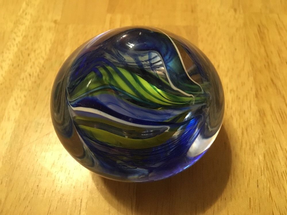 SIGNED BECK MULTI COLOR SWIRL BLUE GREEN HAND BLOWN ART GLASS PAPERWEIGHT