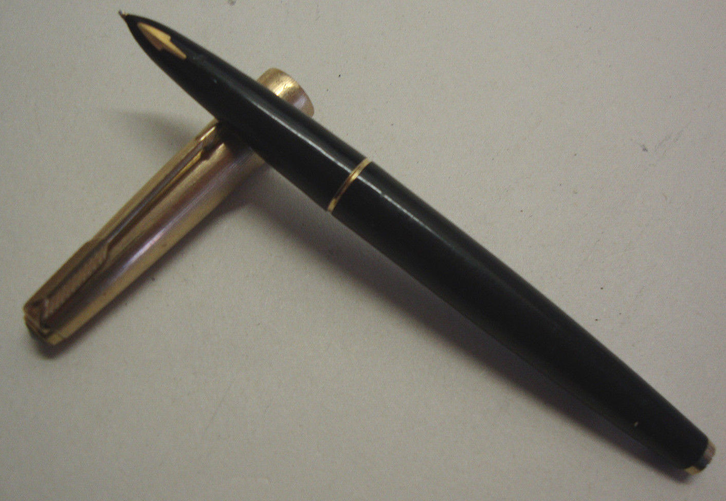 Vintage Parker 61 in black with gold plated cap