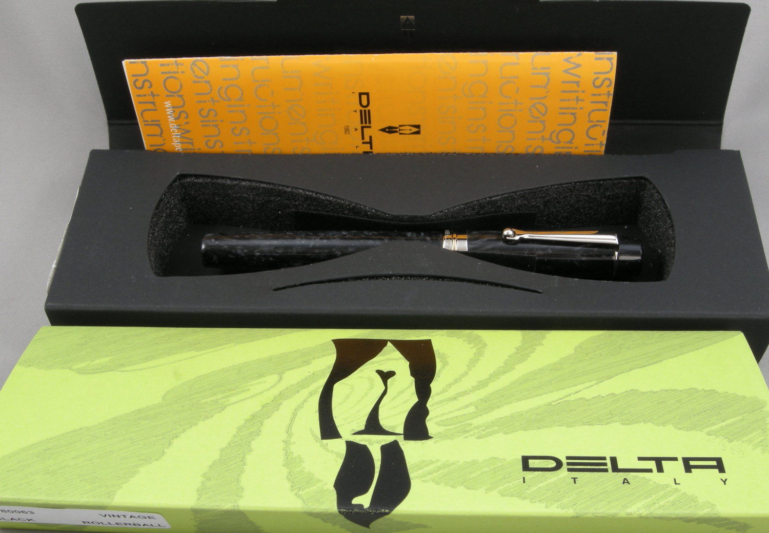 Delta Vintage Black & Rhodium Rollerball Pen - New In Box - Made In Italy