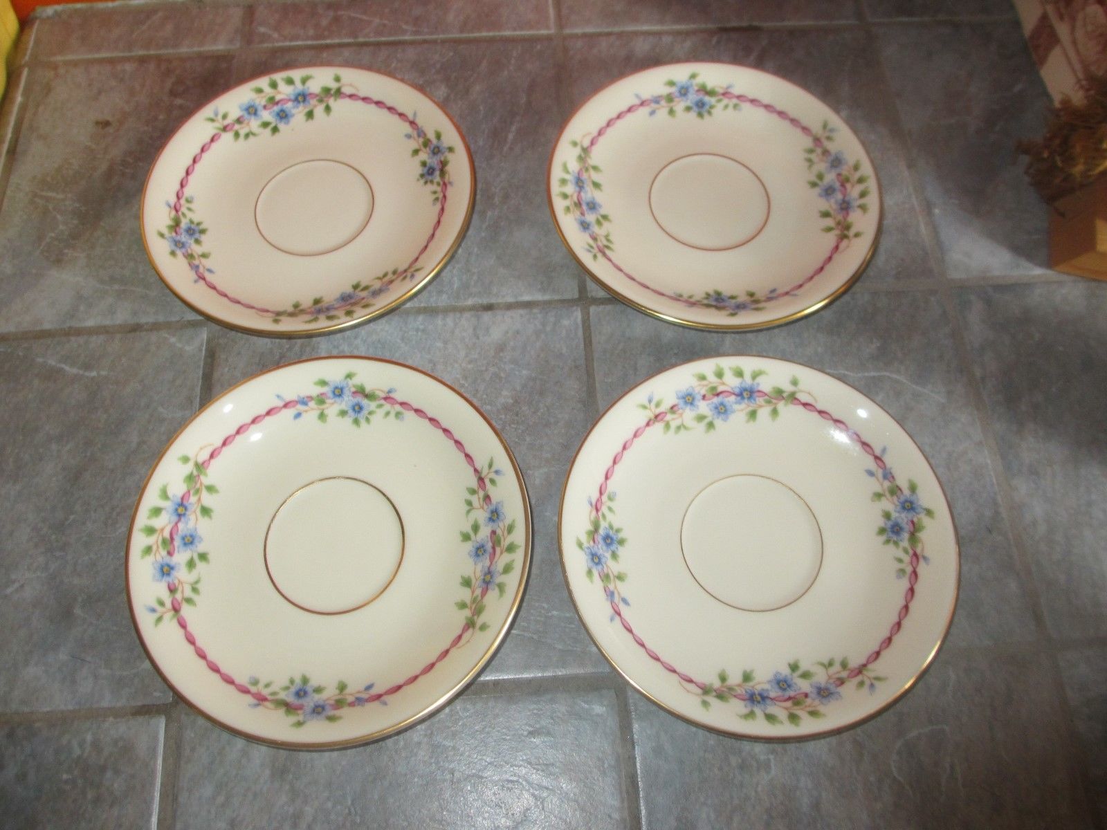 Set of 4 Vintage LENOX " BELVIDERE "  CUP & SAUCER SETS