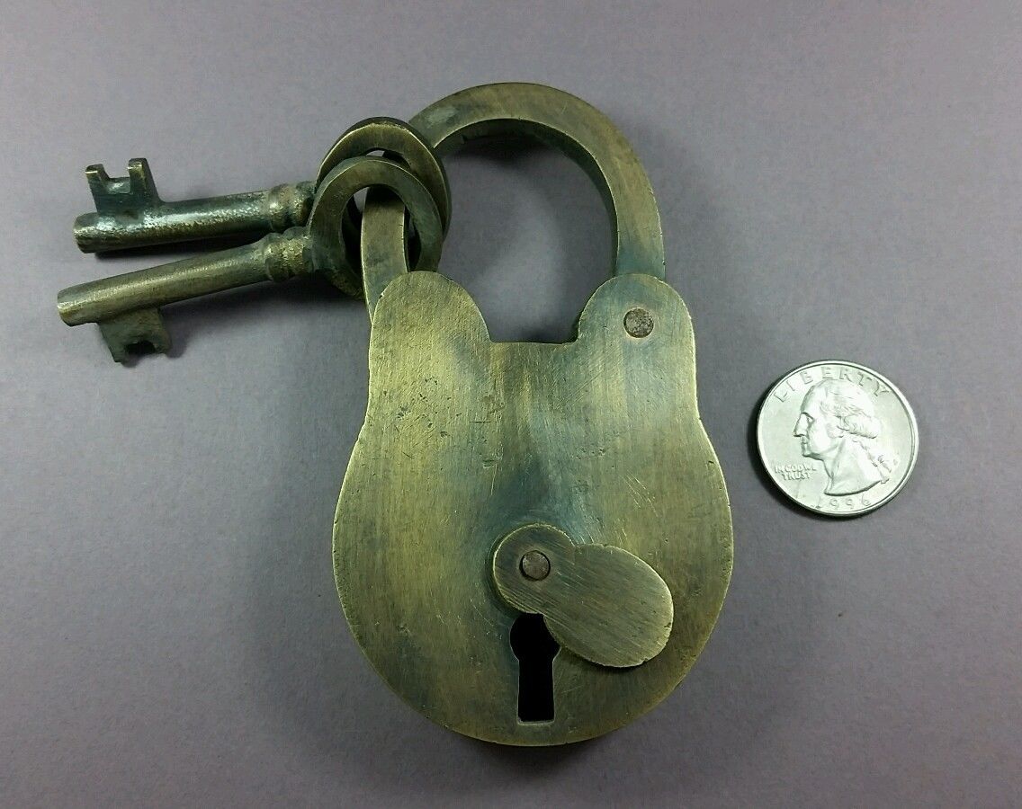 Vintage Antique Style BRASS PADLOCK with Skeleton KEYS LOCK works great  #L2