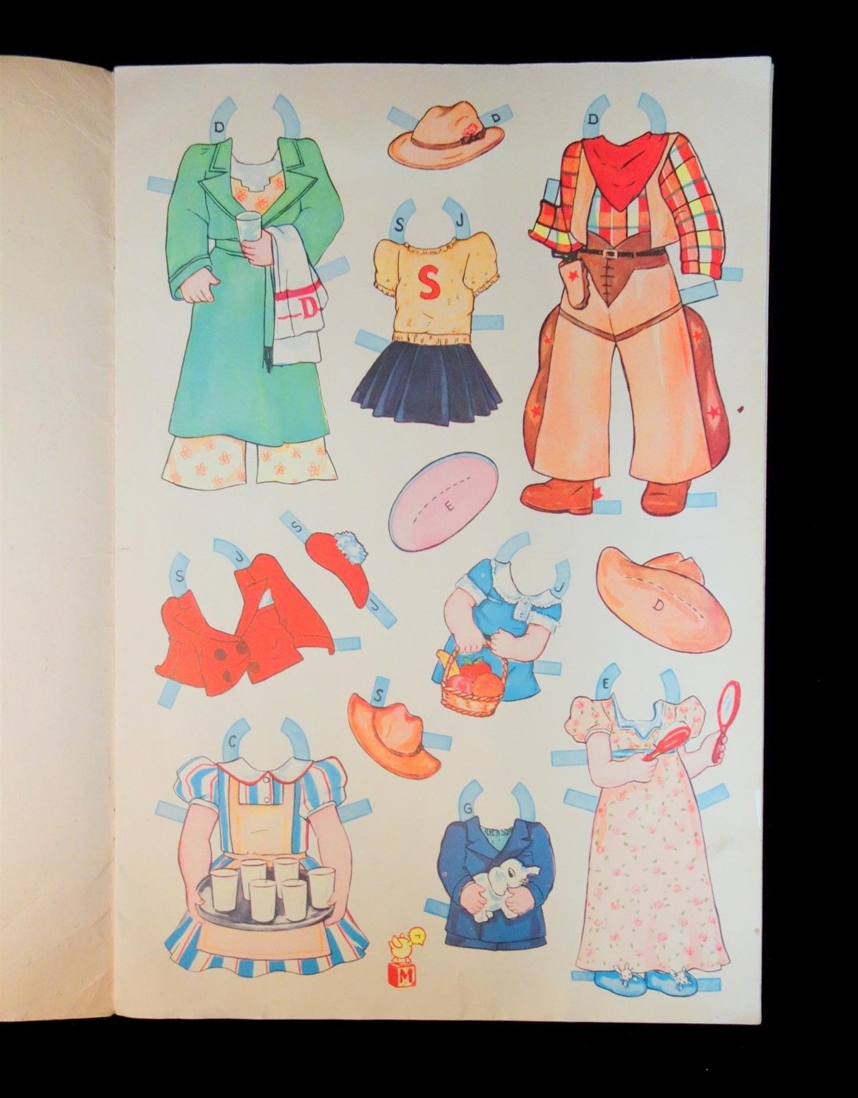 Un-Cut Paper Doll Book Play with Paper Dolls - 1941