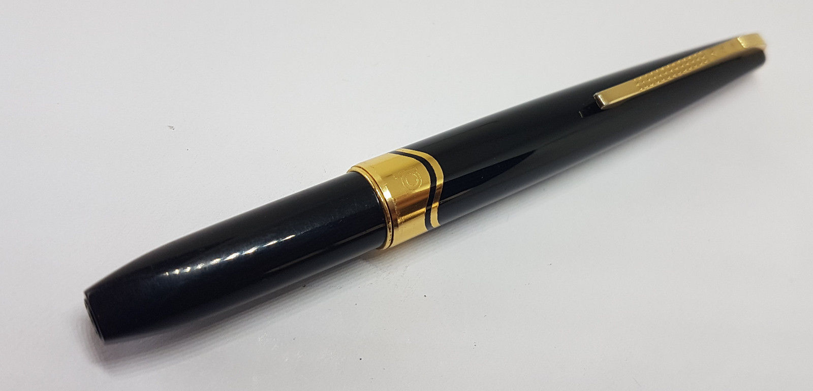 VINTAGE PILOT NAMIKI ELITE FOUNTAIN PEN 14K GOLD NIB SIZE " F "