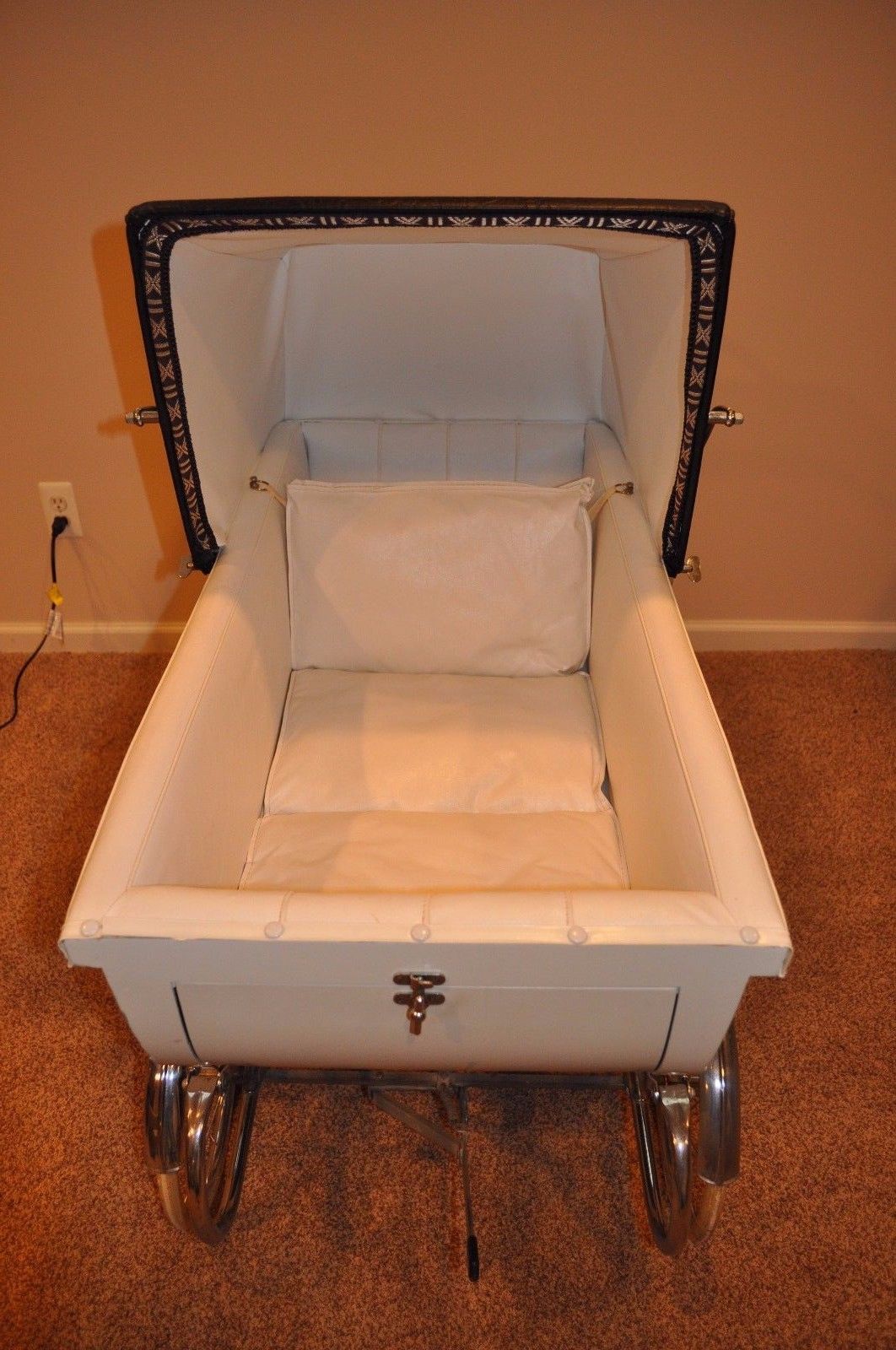 Vintage 1950s Bilt-Rite Pram Baby Carriage