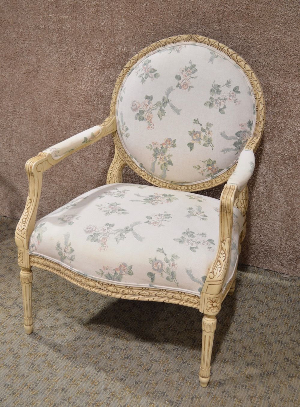 Vintage Ornate Country French Style Floral Linen Fabric Accent Chair