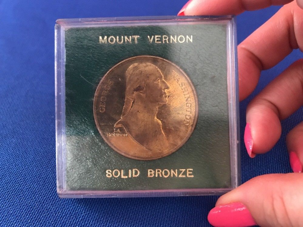 VINTAGE GEORGE WASHINGTON MOUNT VERNON SOLID BRONZE MEDAL WITH CASE