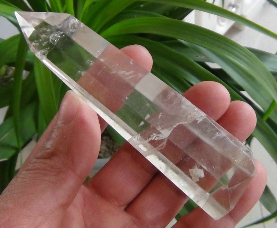 152g  Natural Clear Quartz Crystal Point Tower Polished Healing