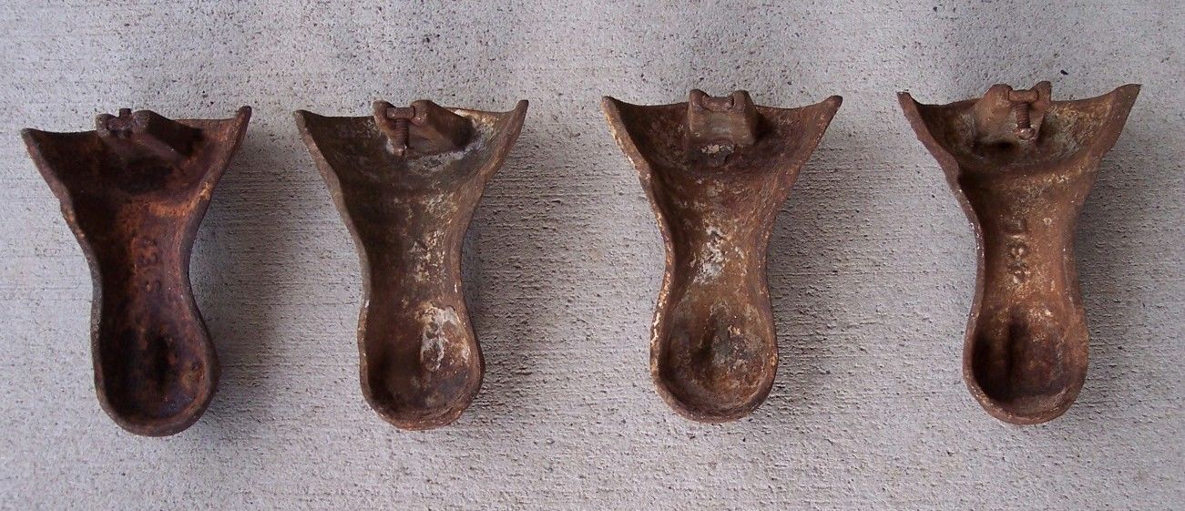 Set of 4 Antique Victorian Ball Eagle Claw Foot Bathtub Tub Feet Cast Iron