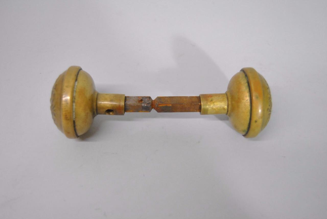 ANTIQUE SET OF VICTORIAN BRASS DOOR KNOBS HARDWARE