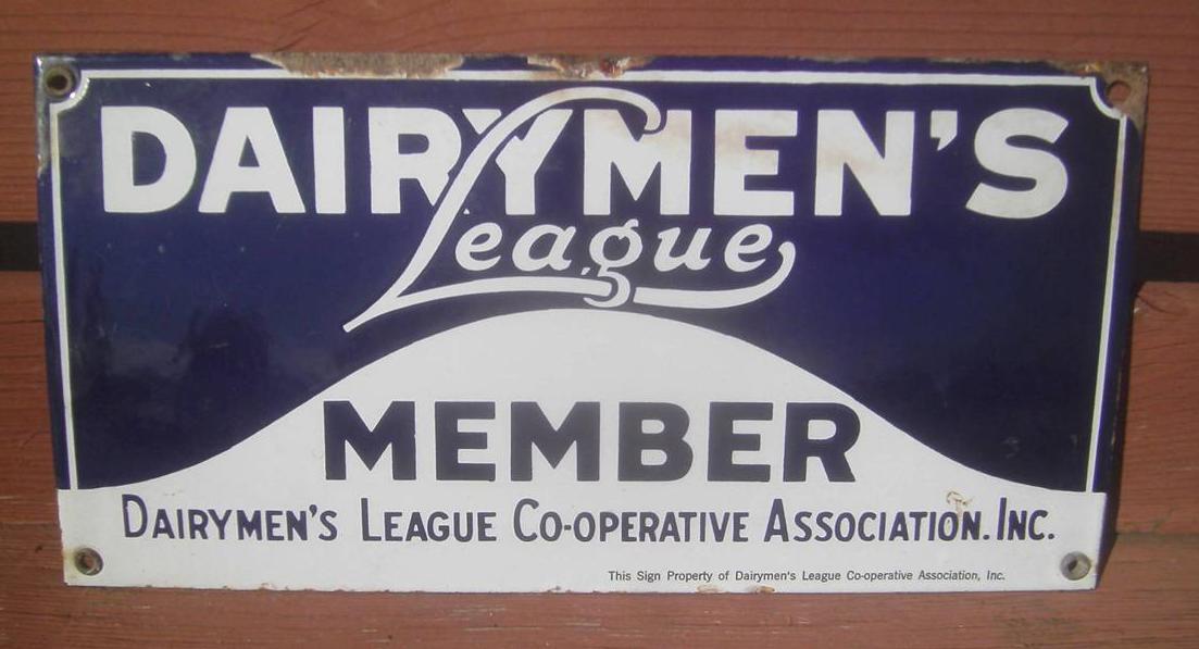 ANTIQUE DAIRYMEN'S LEAGUE MEMBER PORCELAIN ADVERTISING SIGN DAIRY FARMER CO-OP