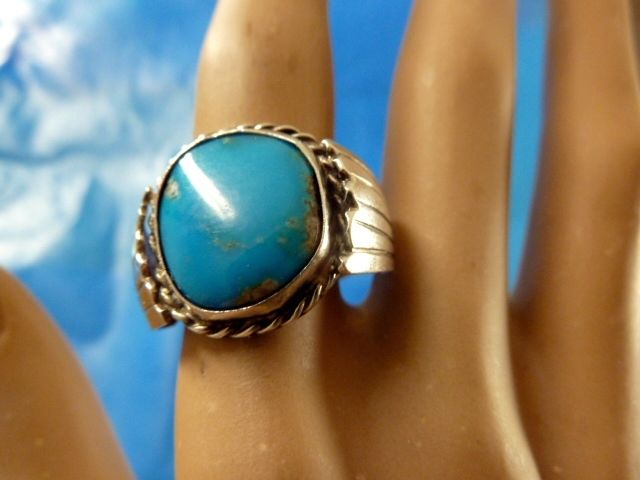 STERLING SILVER NAITVE AMERICAN NAVAJO TURQUOISE VINTAGE RING SZ 9