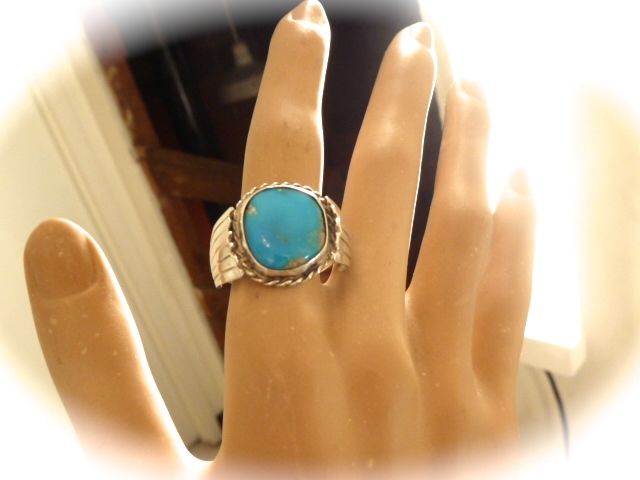 STERLING SILVER NAITVE AMERICAN NAVAJO TURQUOISE VINTAGE RING SZ 9