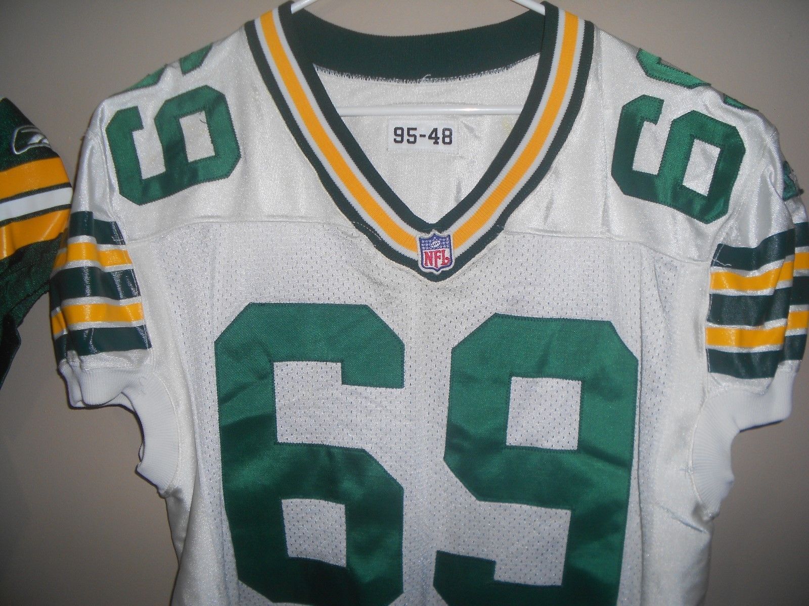 GREEN BAY PACKERS GAME USED FOOTBALL JERSEY